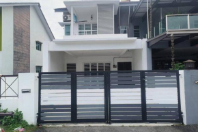 Taiping Holiday Home